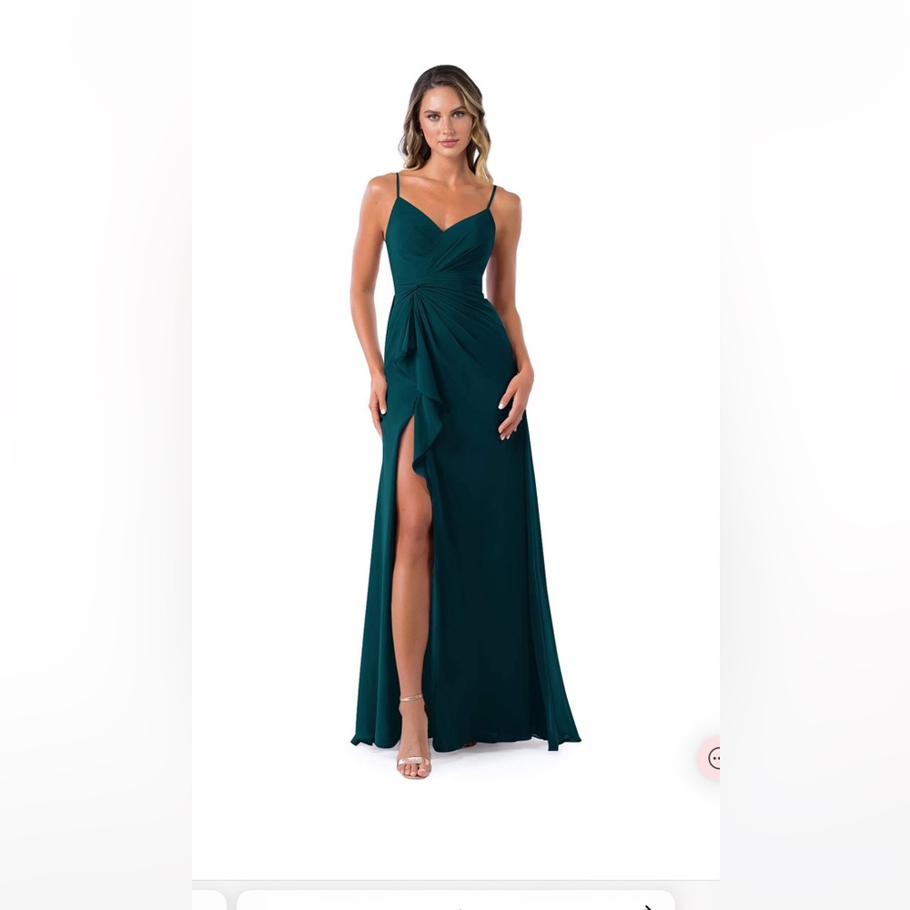 NWT Azazie ‘emerald’ bridesmaid dress in color:pine